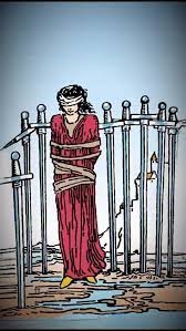 Carta del día del tarot: 8 de Espadas – significado y reflexión