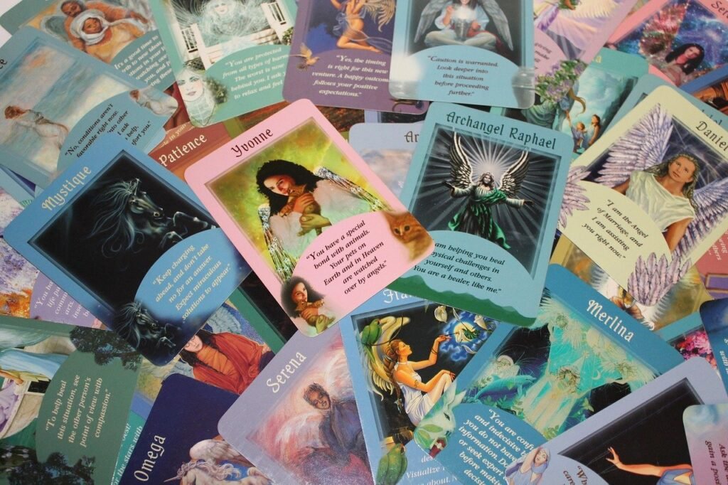 Cómo hacer una lectura de tarot de manera intuitiva: guía completa