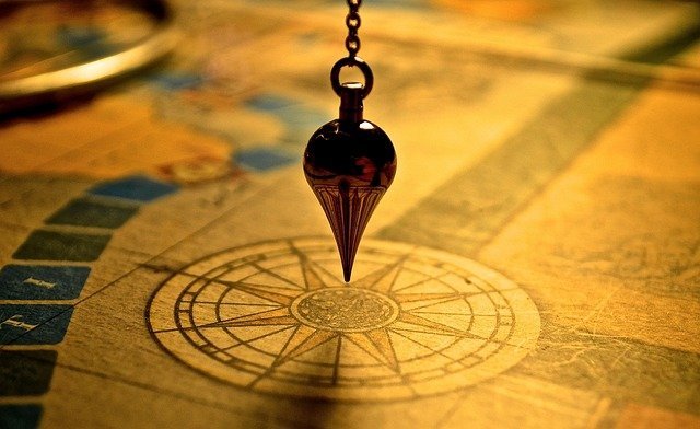 ¿Es fiable el tarot por email? Guía completa para evitar engaños